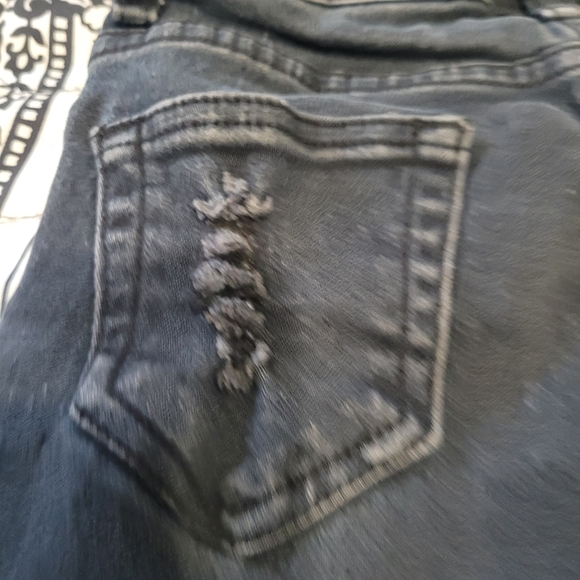 Girls size 8 jeans - Picture 3 of 4